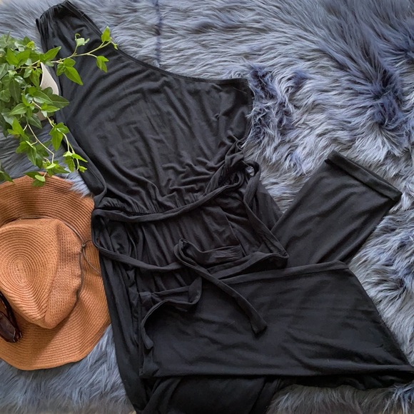 Hollister Pants - {Hollister} jumpsuit